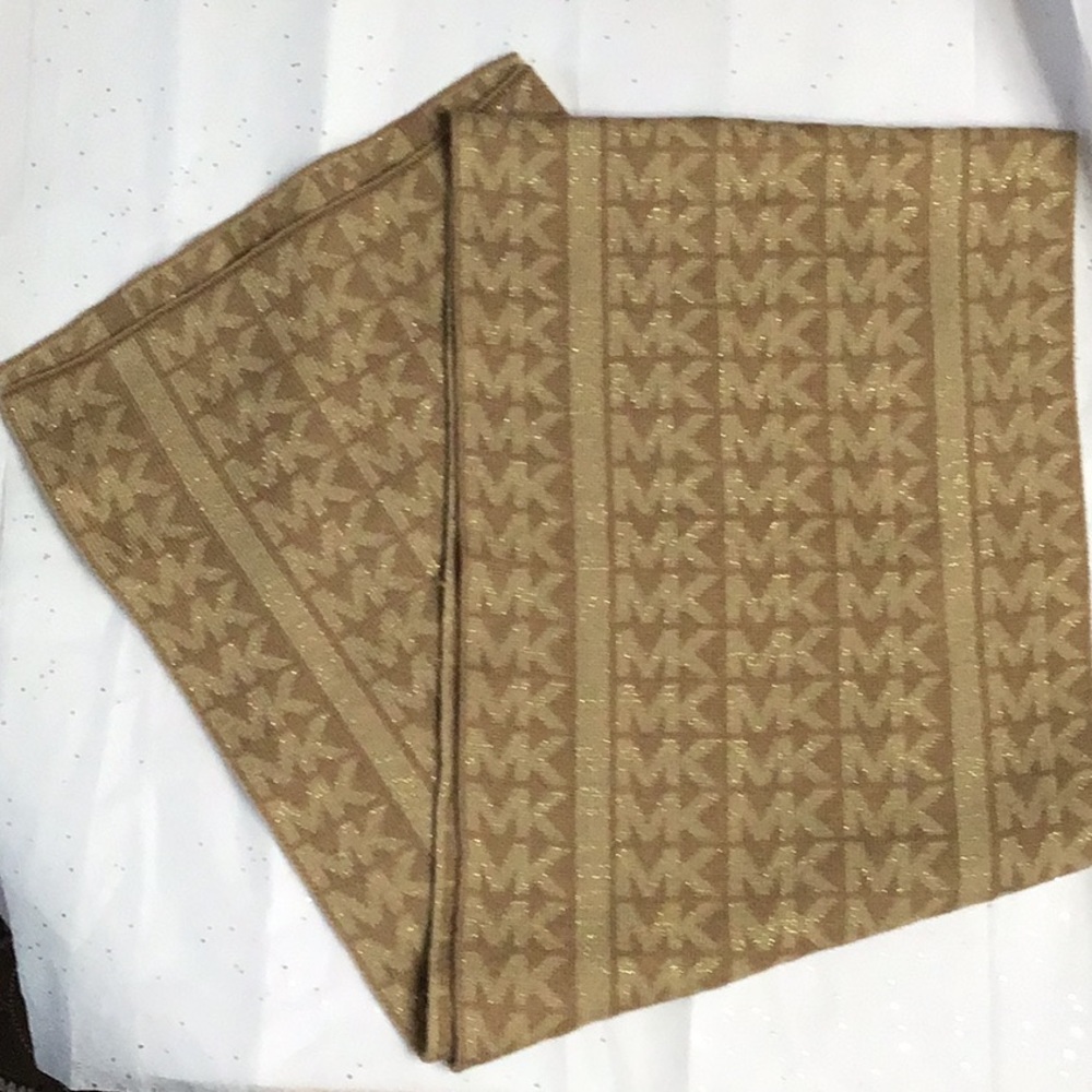 Michael Kors scarf